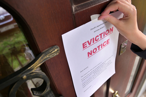Shelter threatens government after big rise in Section 21 evictions