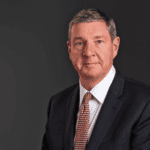 Outspoken agency boss renews attack on politicians