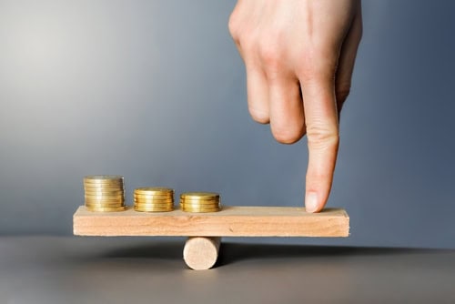 Lender relaxes mortgage conditions to woo “trapped” private tenants 